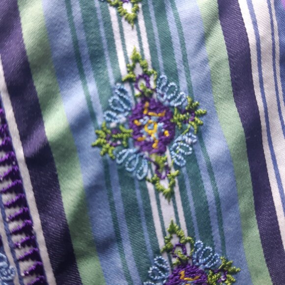 Robert Graham SZ LG Men's LS Shirt -Green, Navy & Mauve Striped, Embroidered - Picture 3 of 12